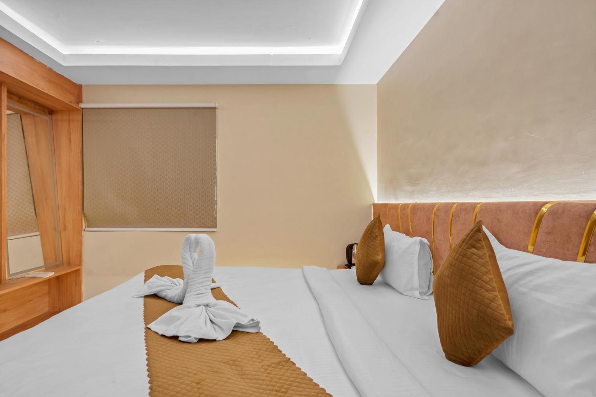 Hotel Sm Deccan Park Shamshabad Exterior photo