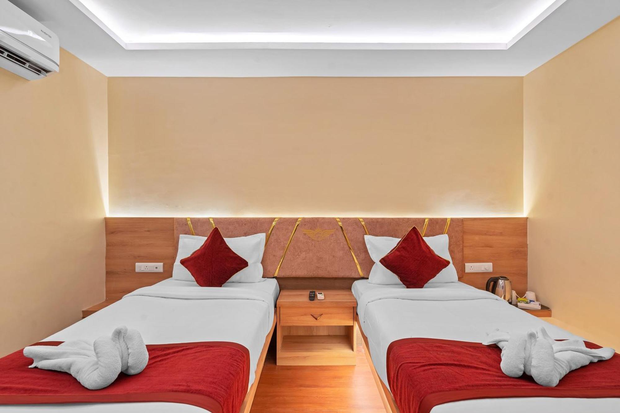 Hotel Sm Deccan Park Shamshabad Exterior photo
