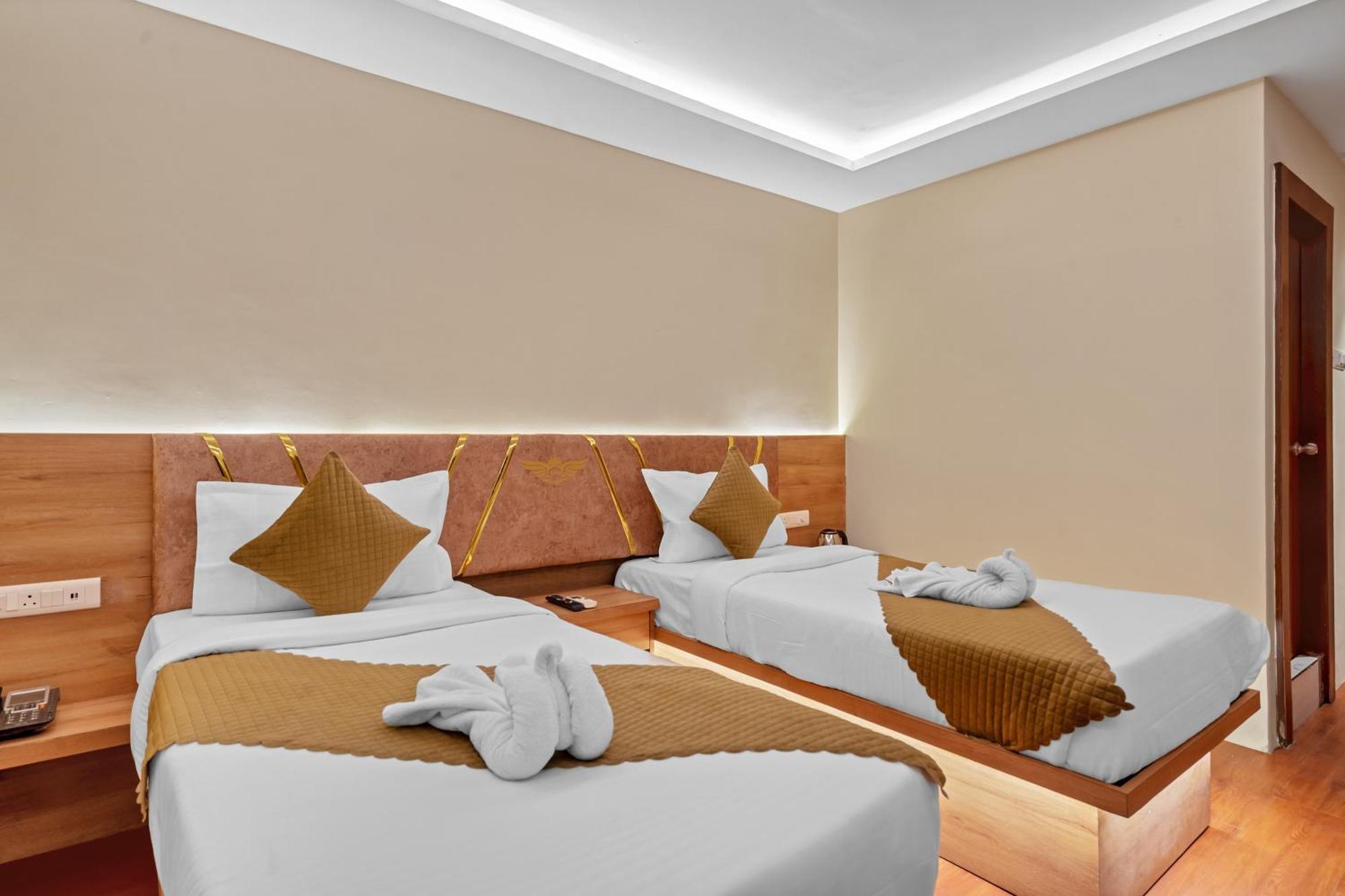 Hotel Sm Deccan Park Shamshabad Exterior photo