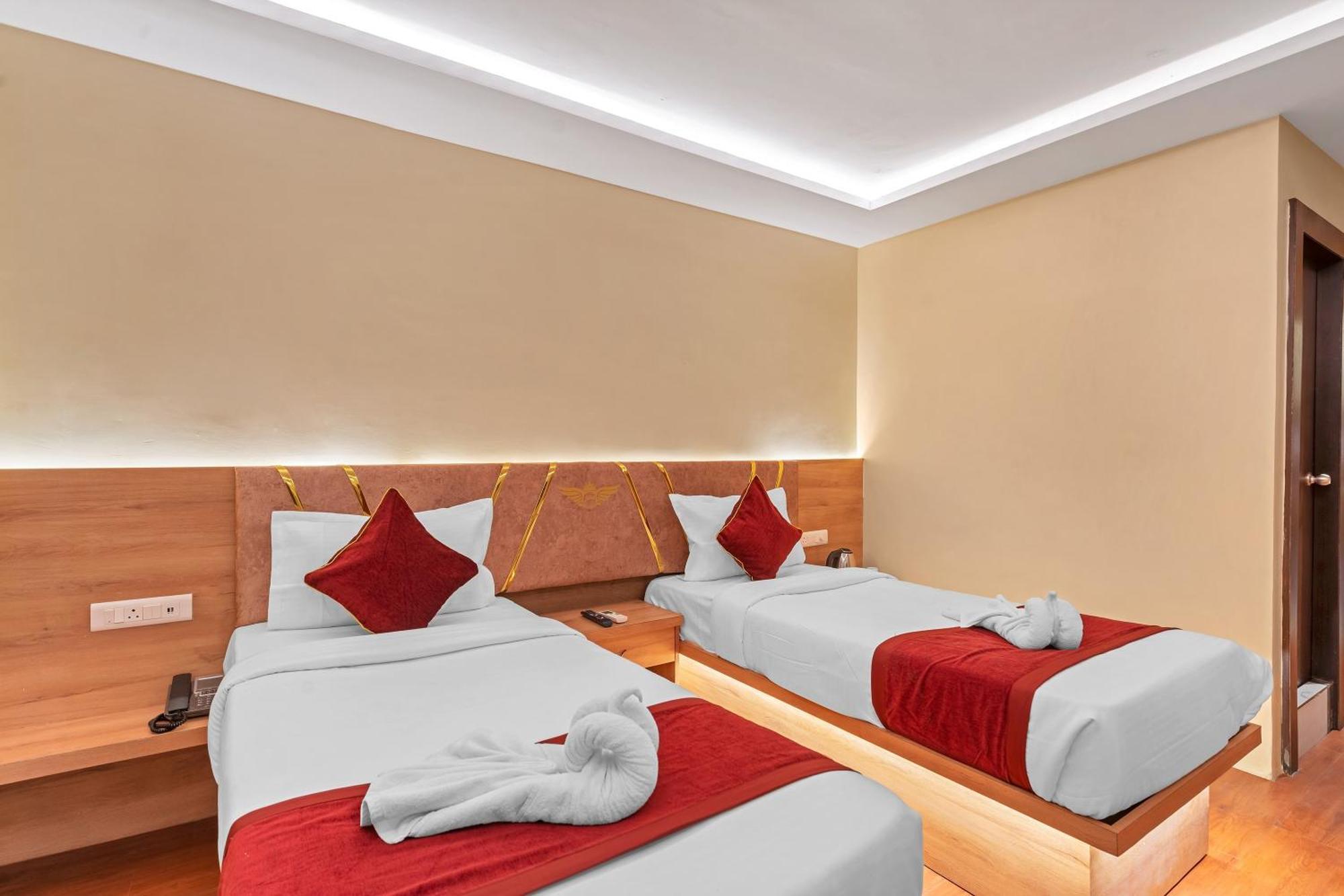 Hotel Sm Deccan Park Shamshabad Exterior photo